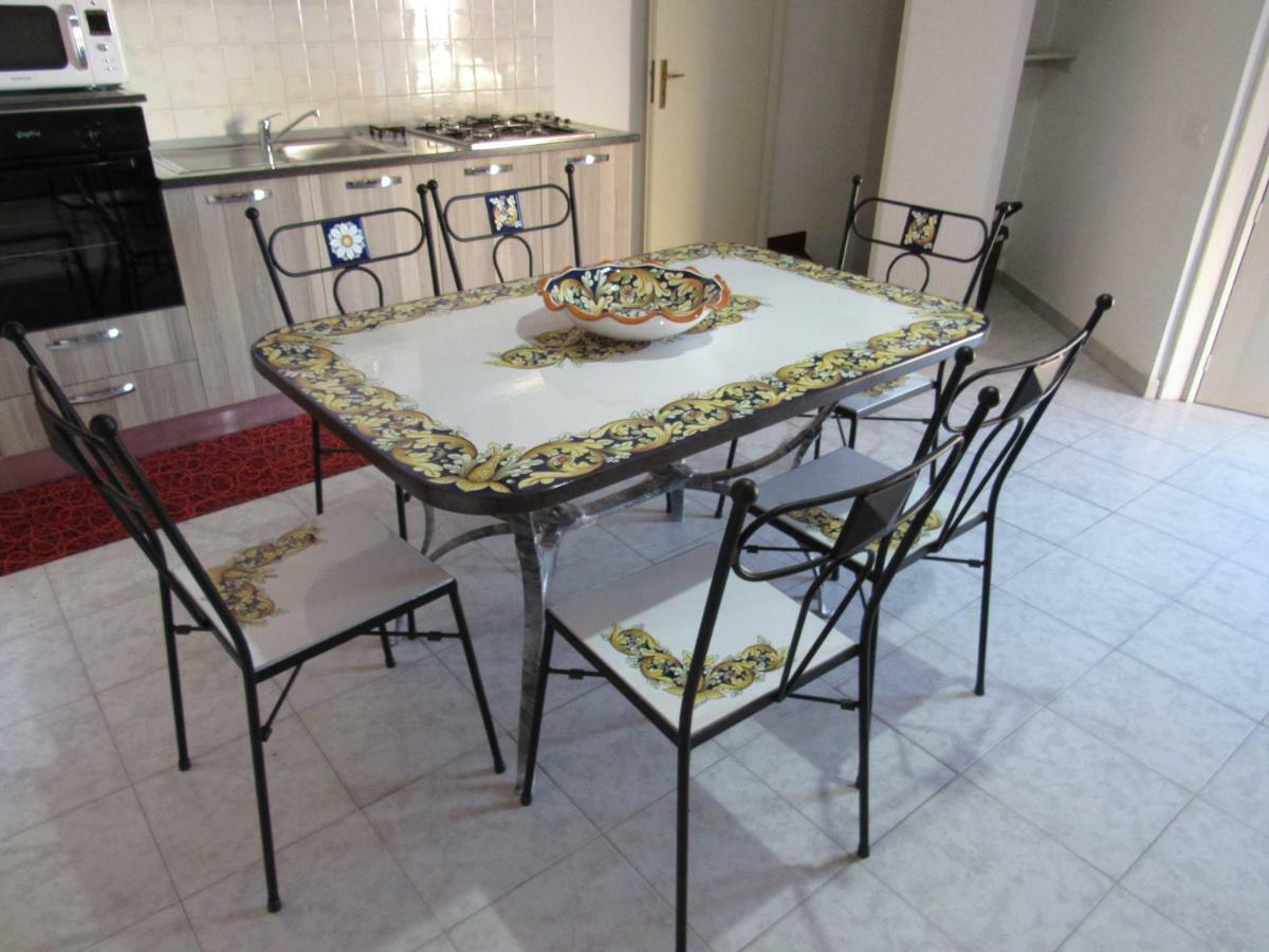 הוילה Casa Del Barocco קלטג'ירונה מראה חיצוני תמונה